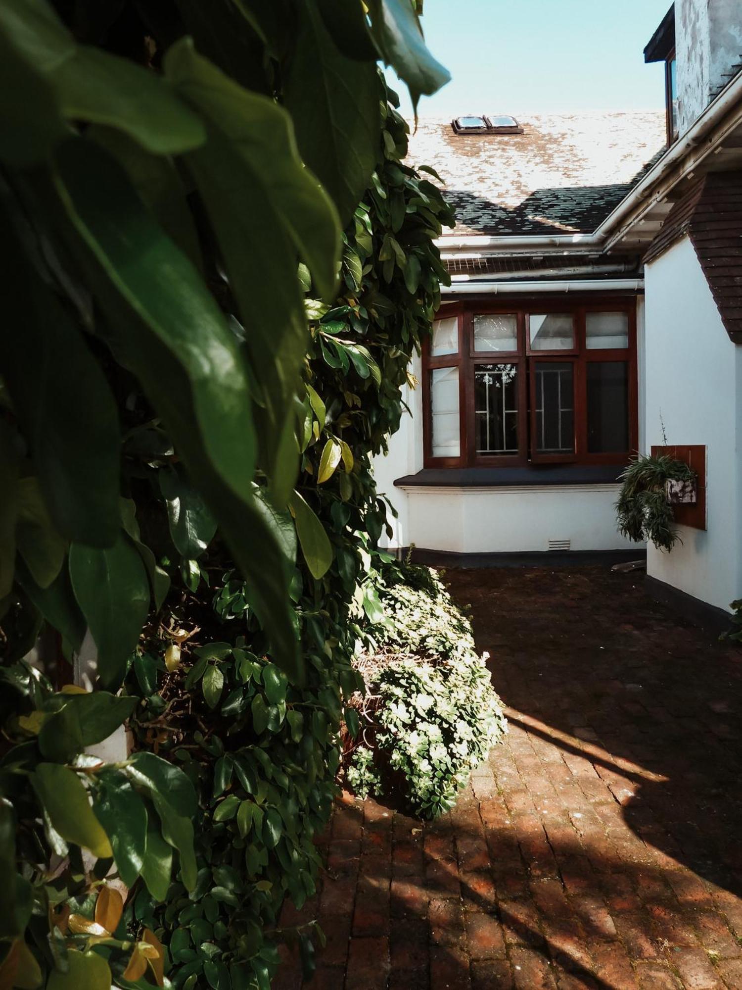 King George'S Guest House พอร์ตเอลิซาเบธ ภายนอก รูปภาพ